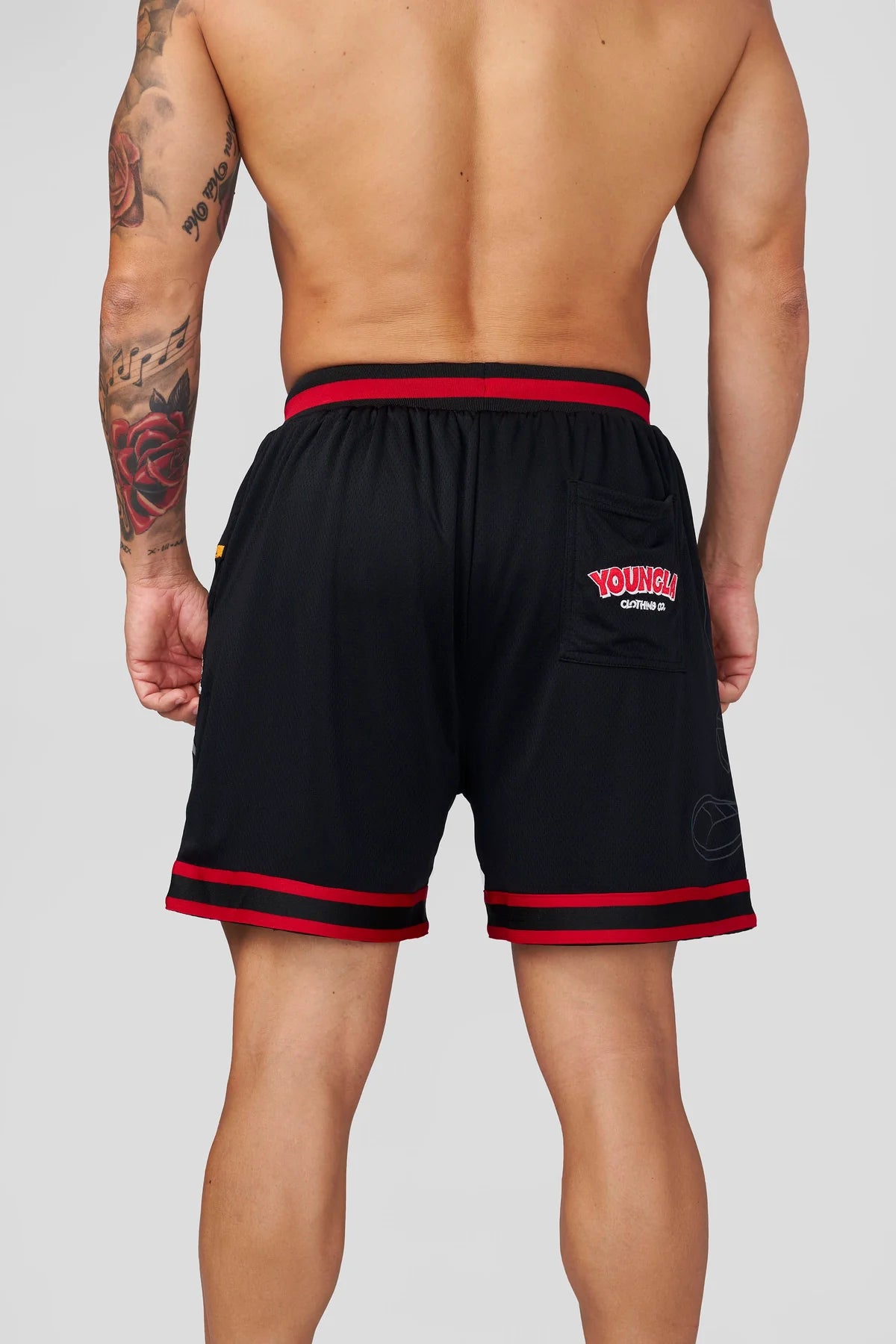 1071 - Looney Tunes Embroidered Patch Short Black