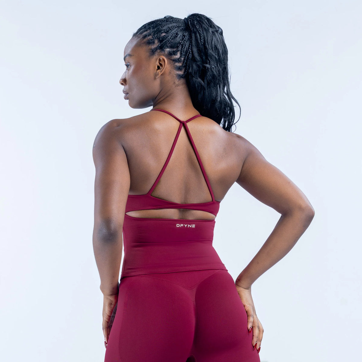 Dynamic Twist Back Top Berry