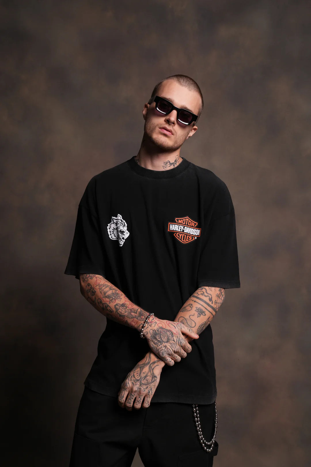 THE SNAKE & THE WOLF "PREMIUM" OVERSIZED TEE IN BLACK