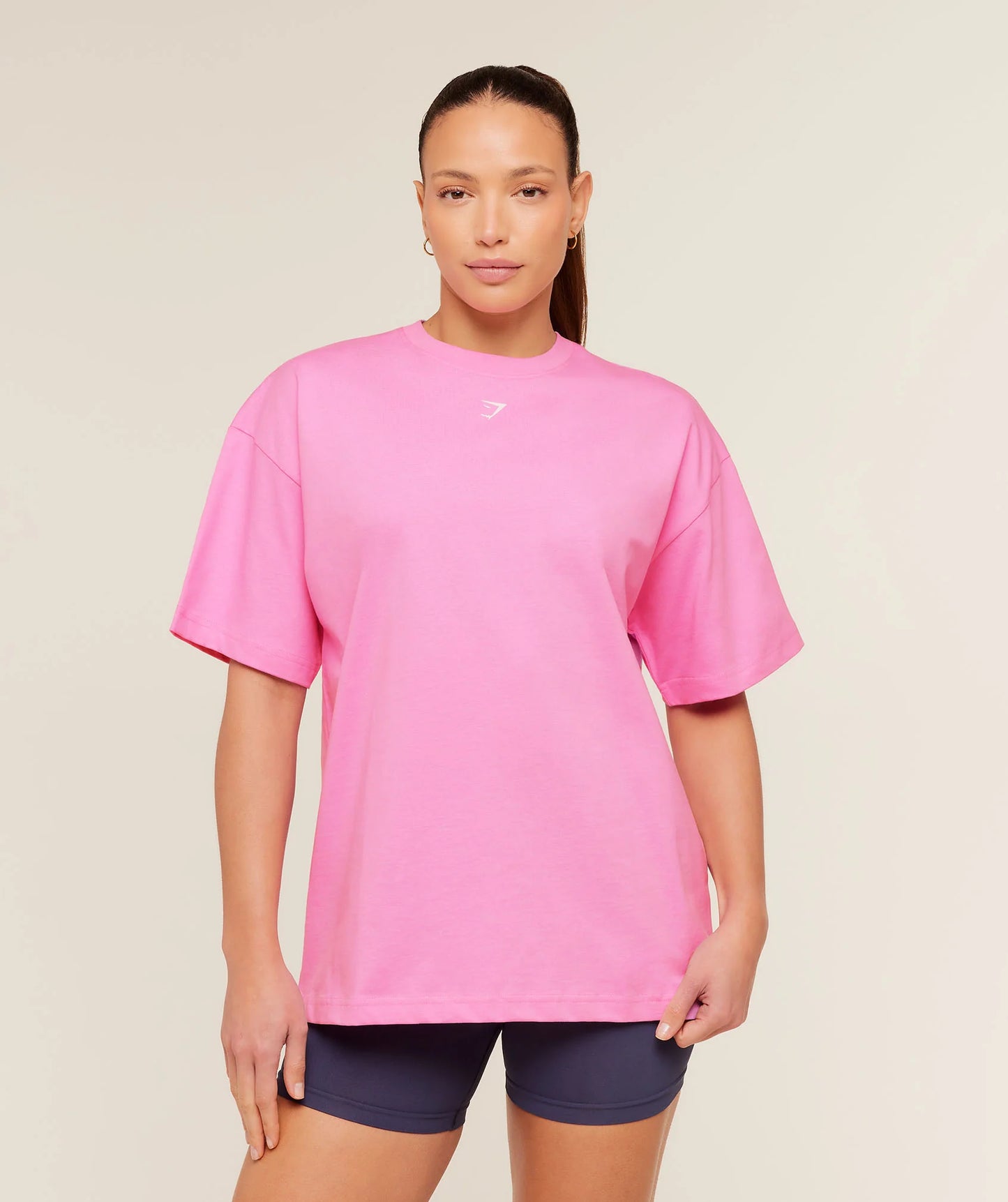 GLUTEY CALLS GRAPHIC T-SHIRT
