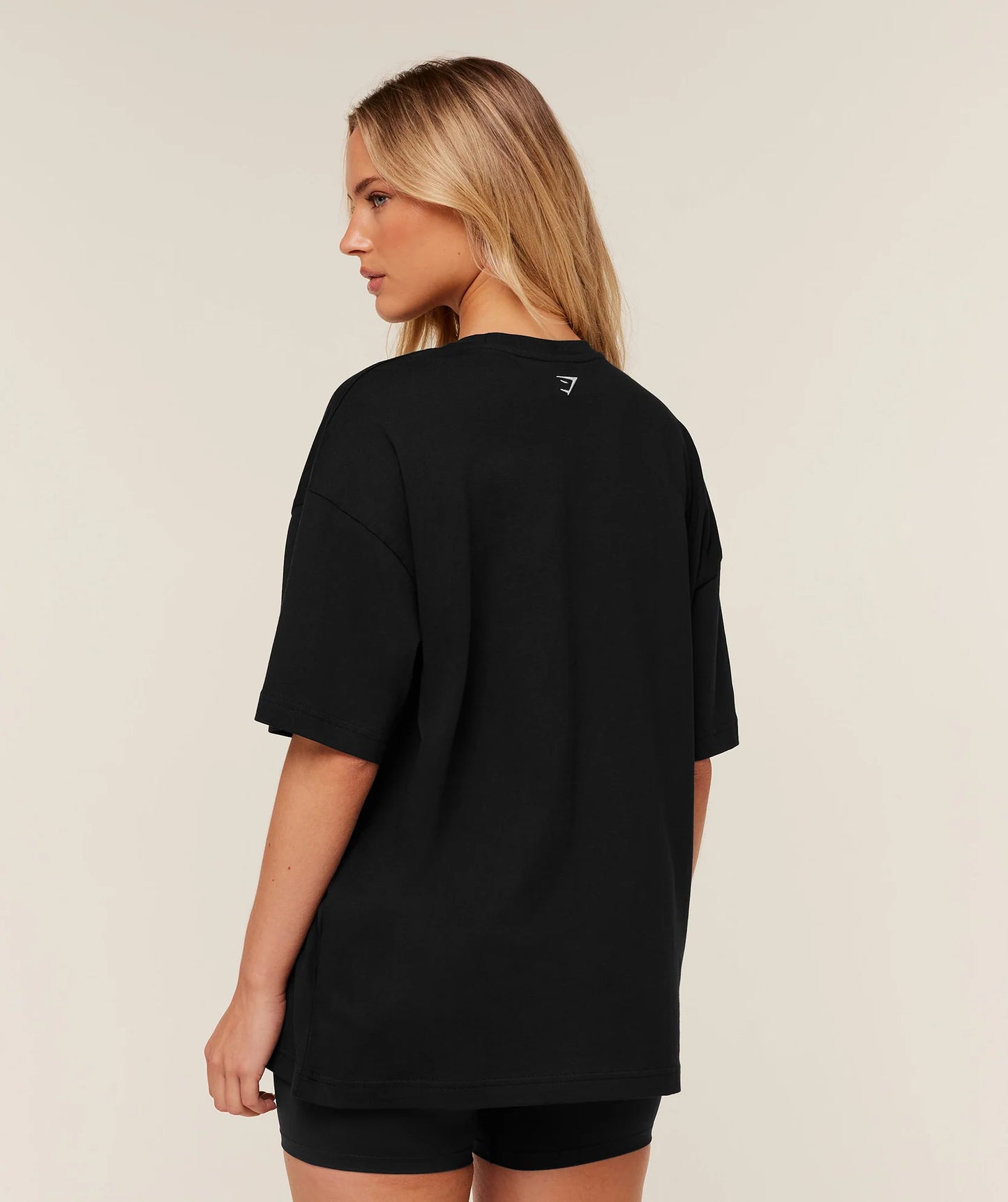 COLLEGIATE GRAPHIC T-SHIRT