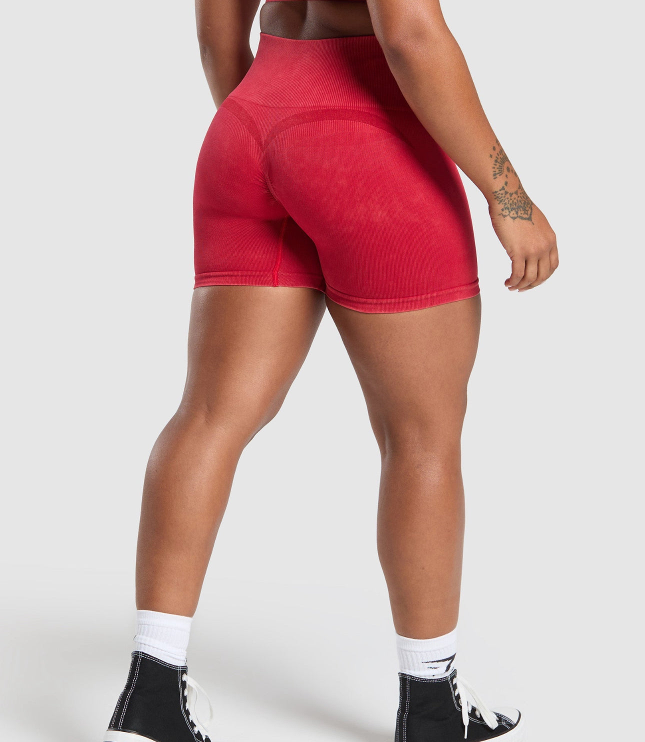 Gains Seamless Washed Shorts - Carmine Red
