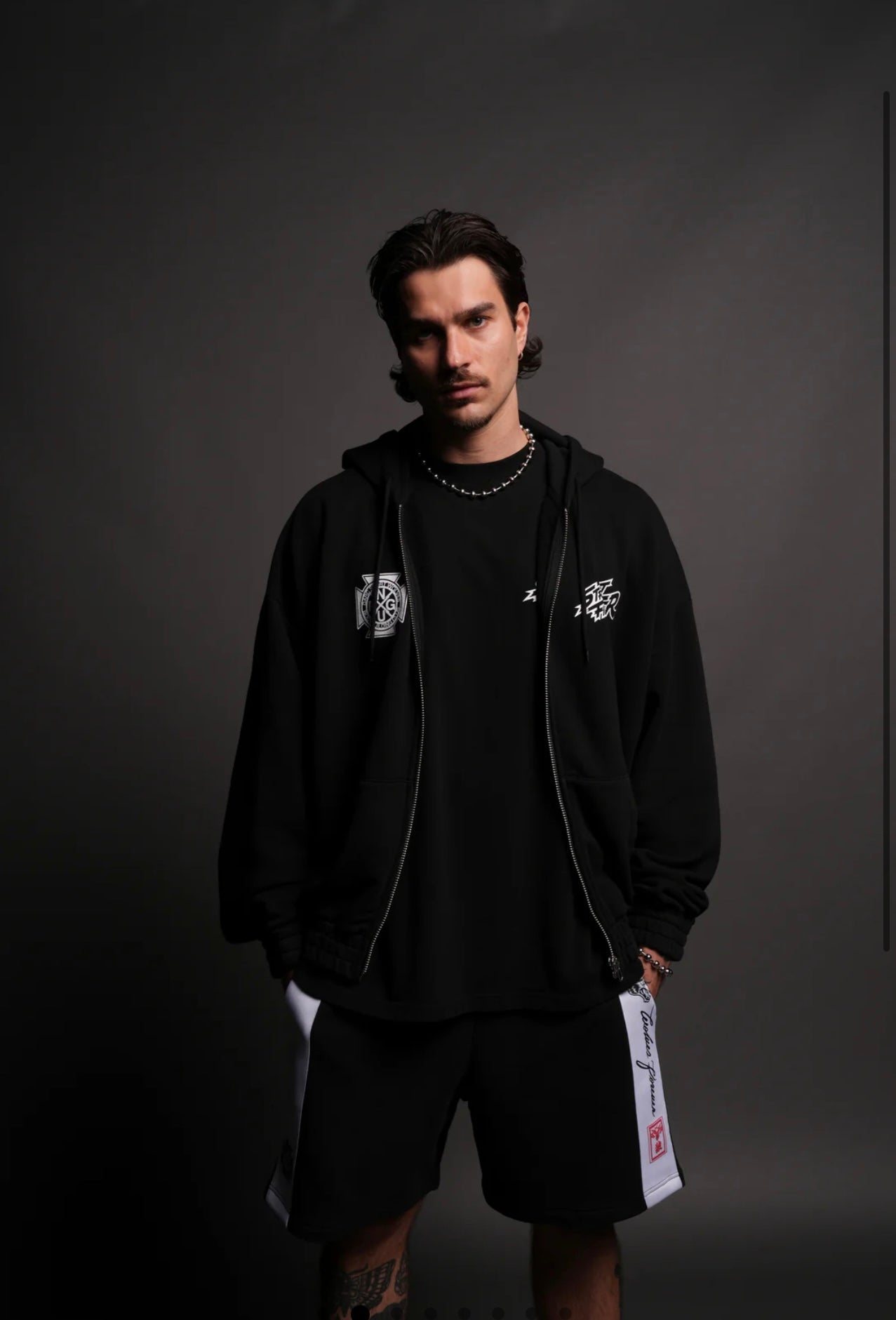 FINAL BOSS "CHAMBERS" ZIP HOODIE IN BLACK