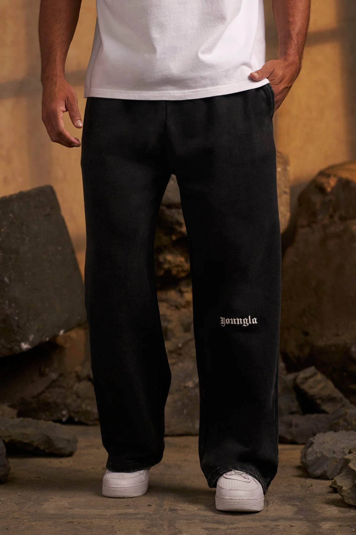 2129 - CORE BAGGY SWEATS BLACK