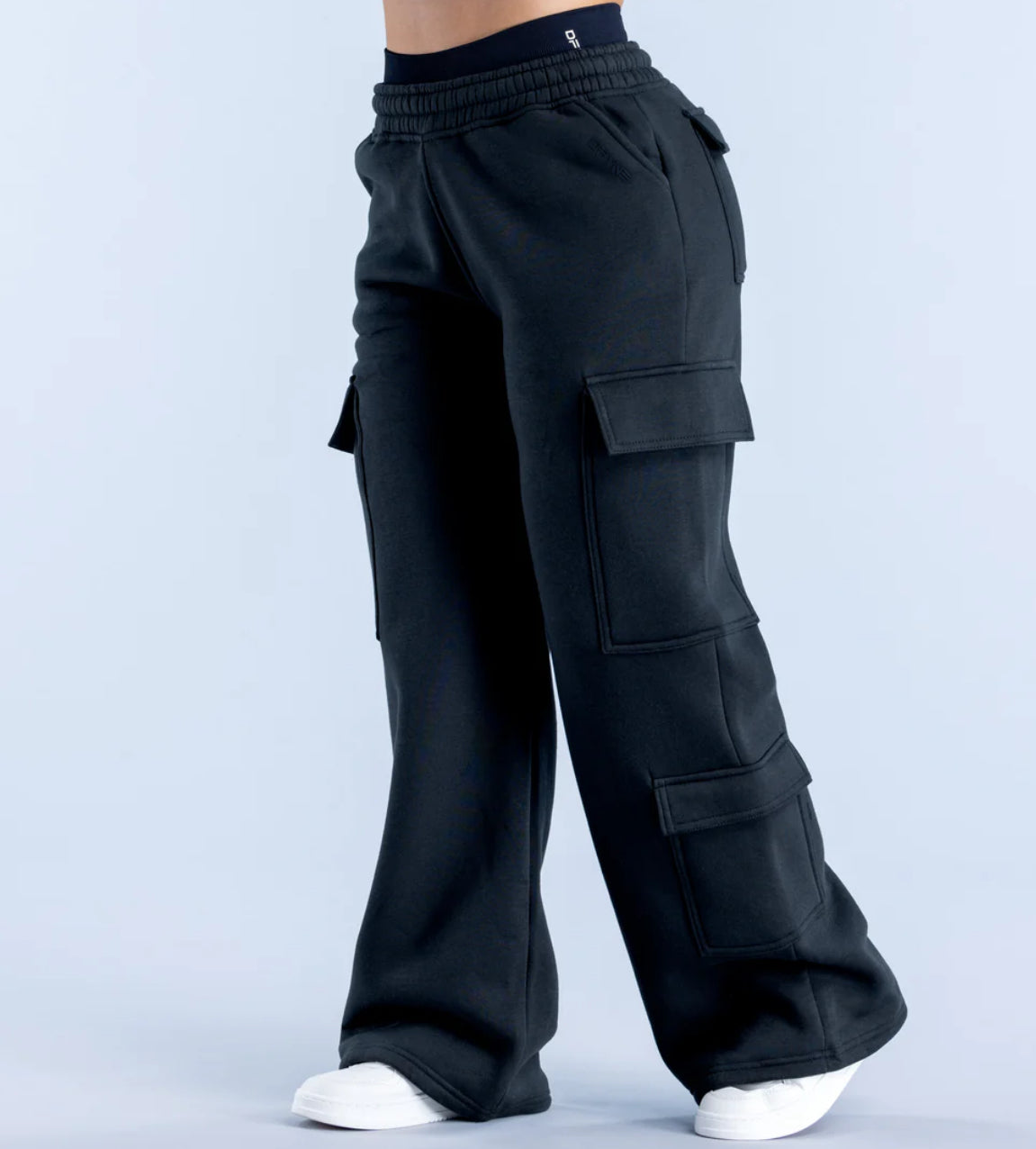 Revive Cargo Jogger Midnight Black