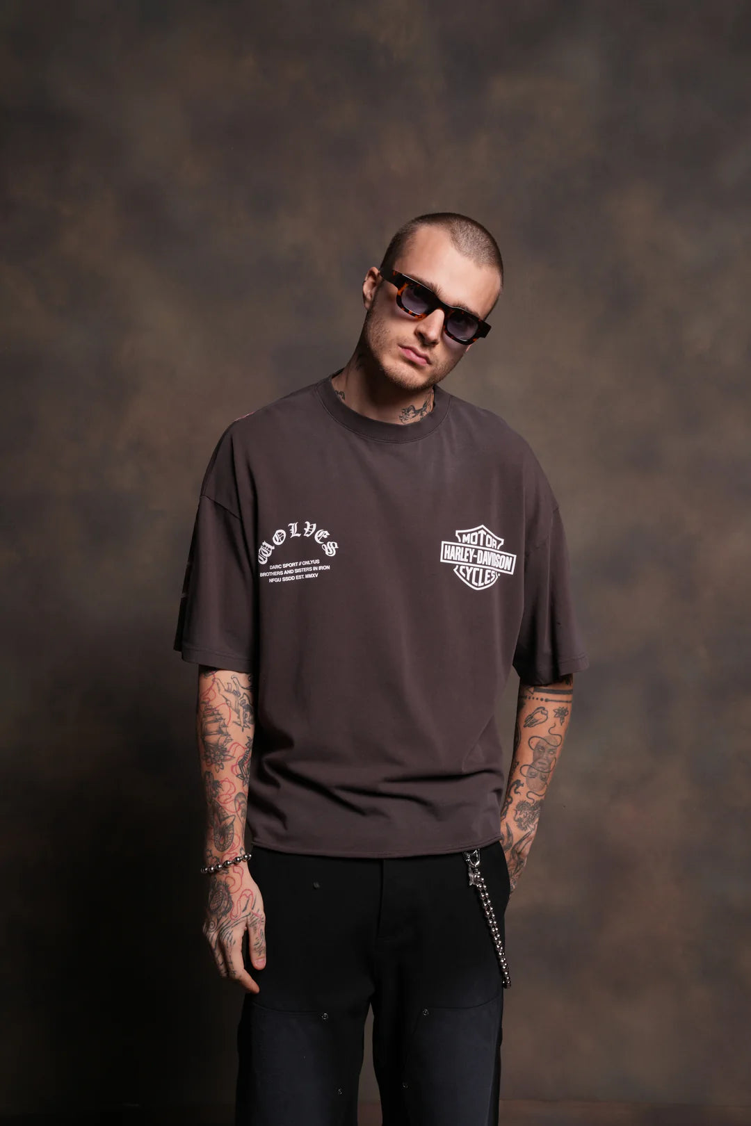 IRON LIGHTNING PREMIUM UNISEX RAW HEM "BOX CUT" TEE IN DARC BROWN DRIFT WASH