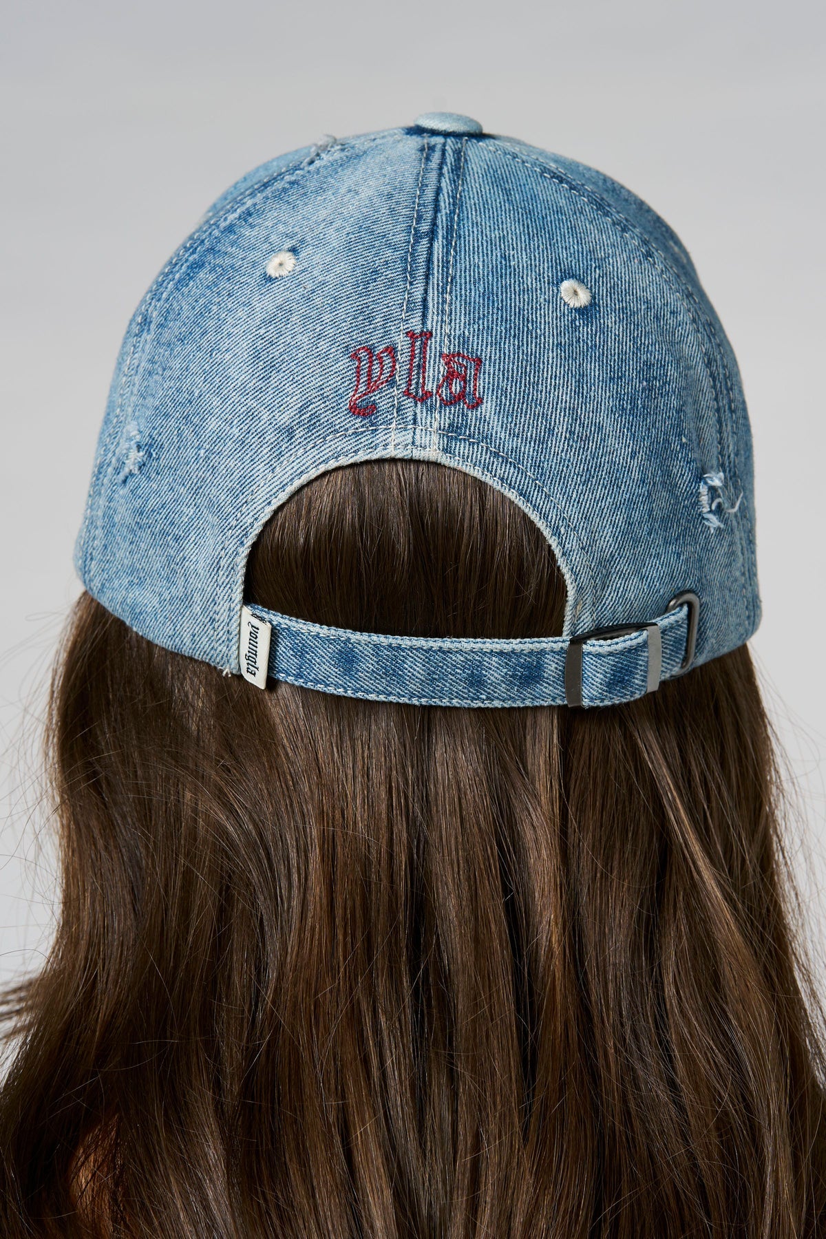 W6140 LOONEY TUNES HAT