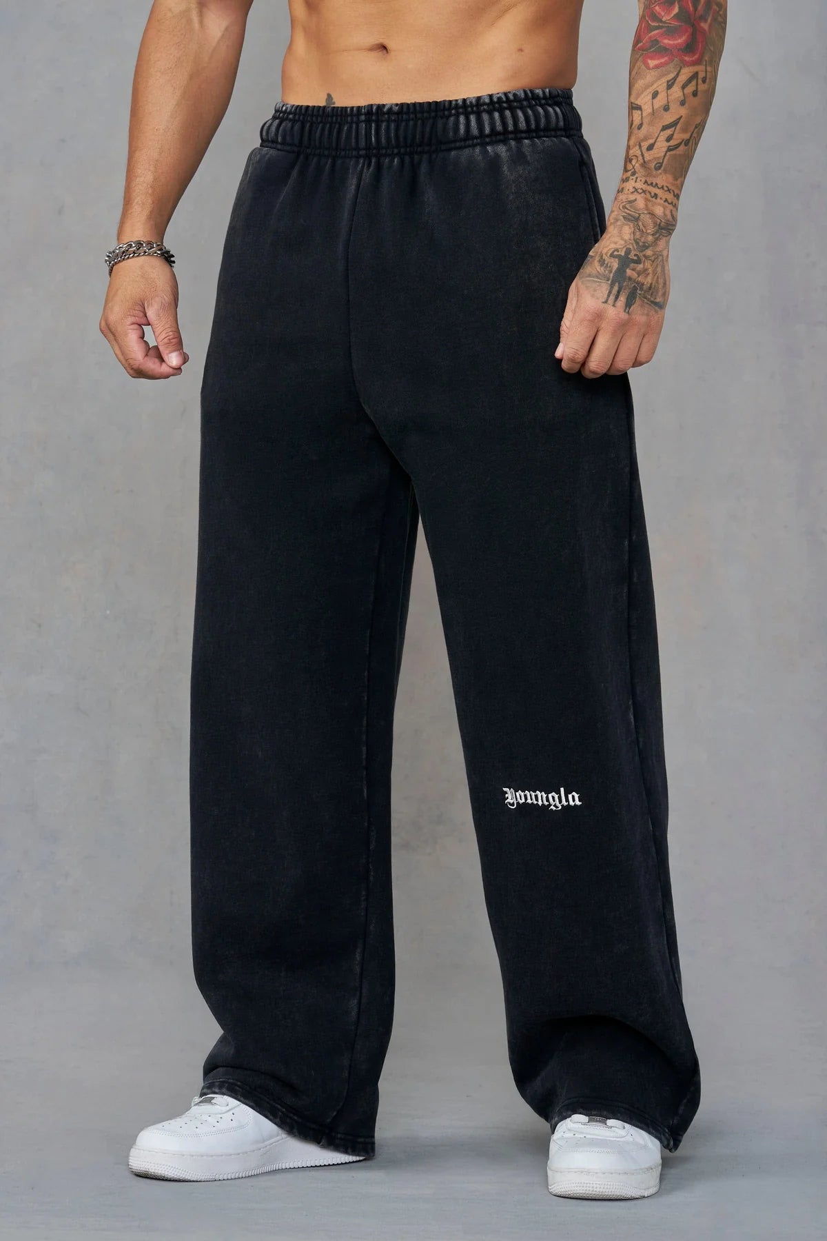 2129 - CORE BAGGY SWEATS BLACK