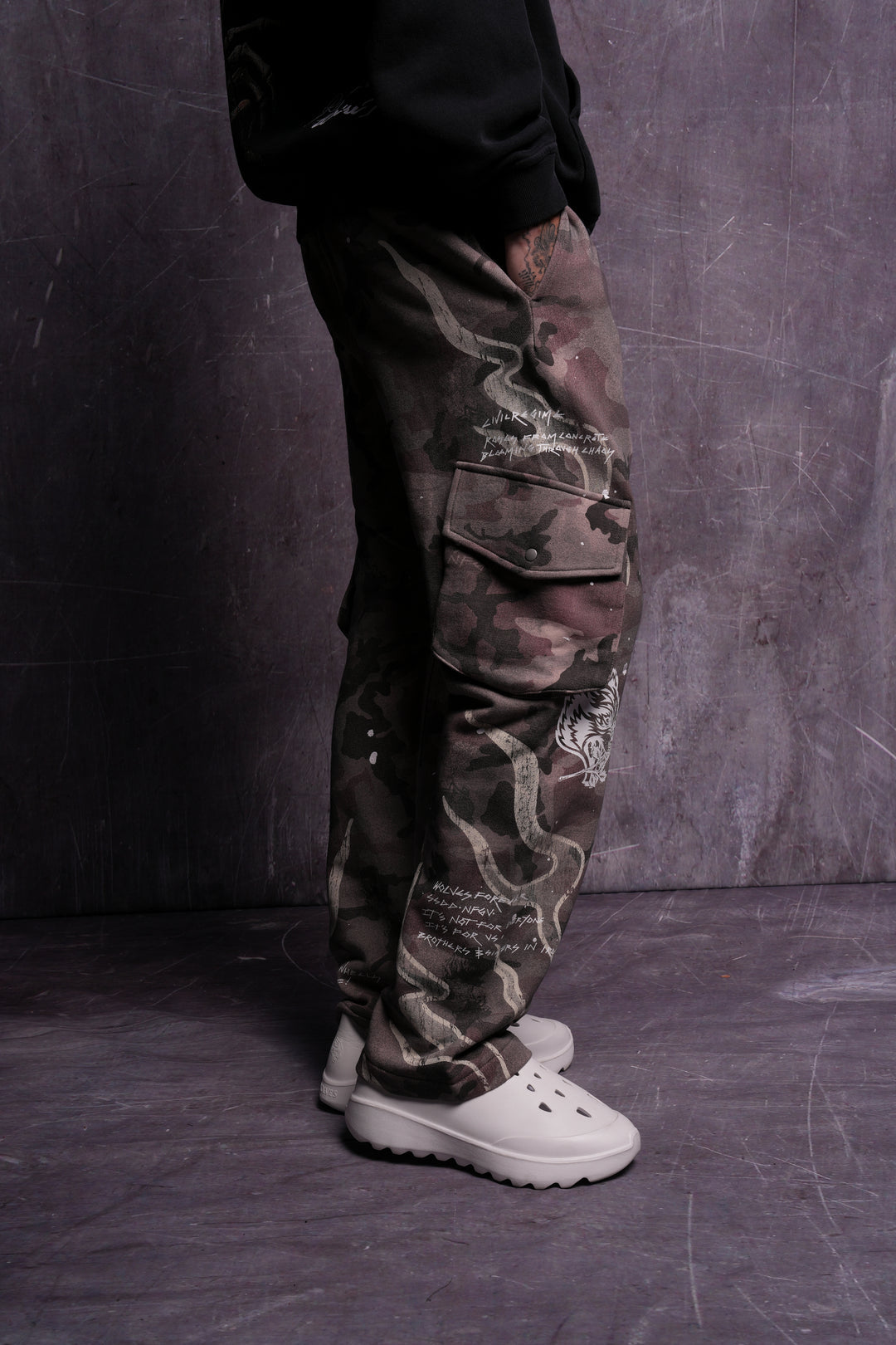 Infernal Bloom Bigelow Cargo Sweat Pants
in Blooming Woodland Camo