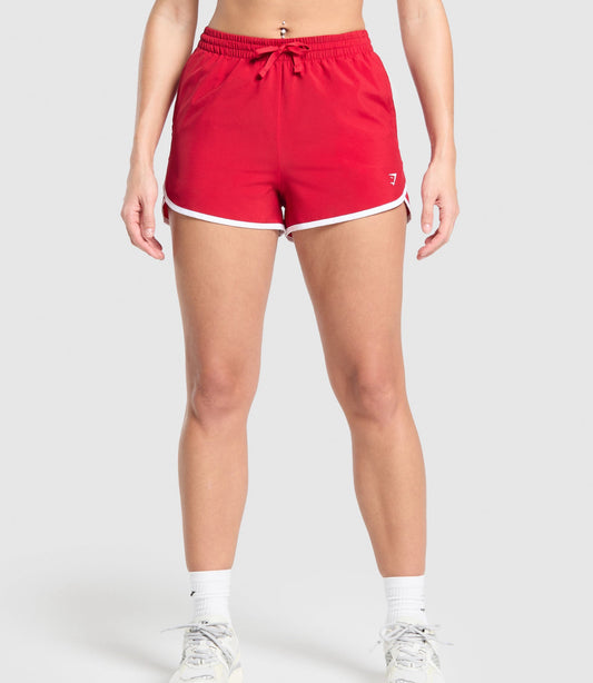 Training Contrast Loose Shorts 2.5" - Carmine Red