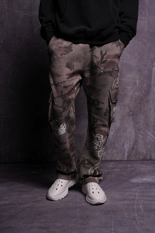 Infernal Bloom Bigelow Cargo Sweat Pants
in Blooming Woodland Camo