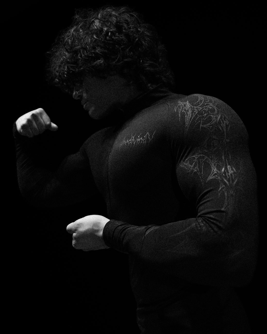Void Tech™ Vampire Hunter Zip-up Compression
[DARKNESS]